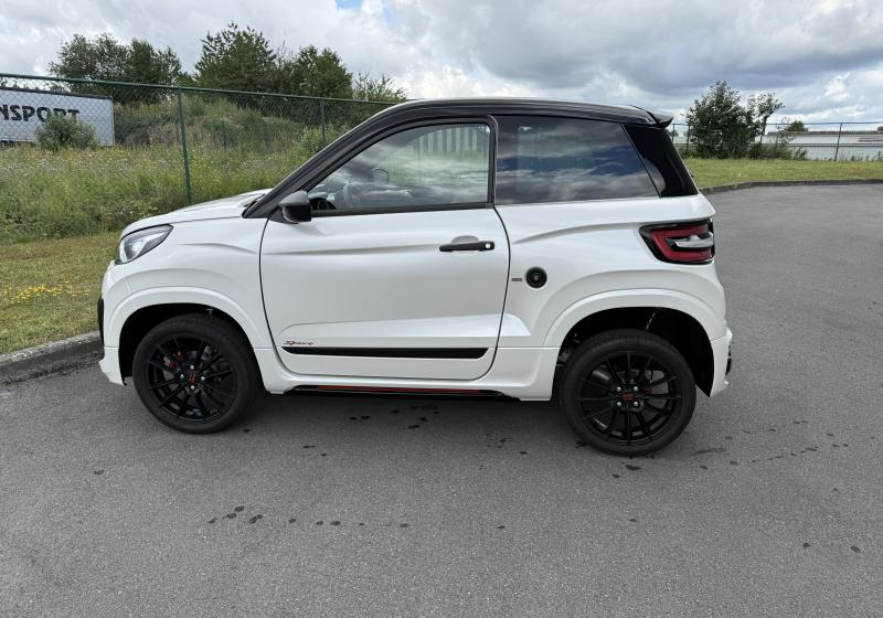 Ligier Js 60 Sport Ultimate DCI Avec Airco, Carplay Et Direction Assistée