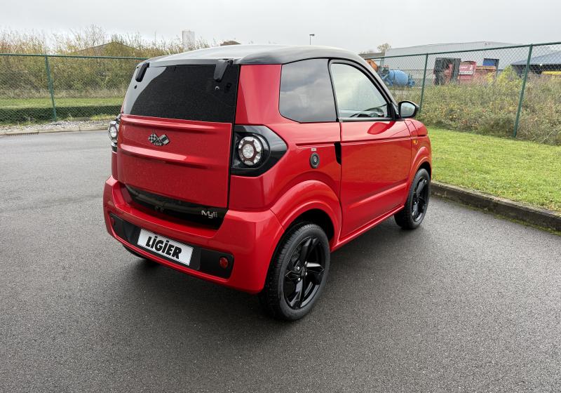 Ligier Myli Epic Diesel revo 5 + avec direction assistée et Carplay