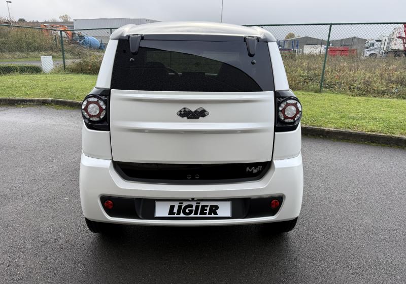 Ligier Myli Epic Diesel revo 5 + avec direction assistée et Carplay