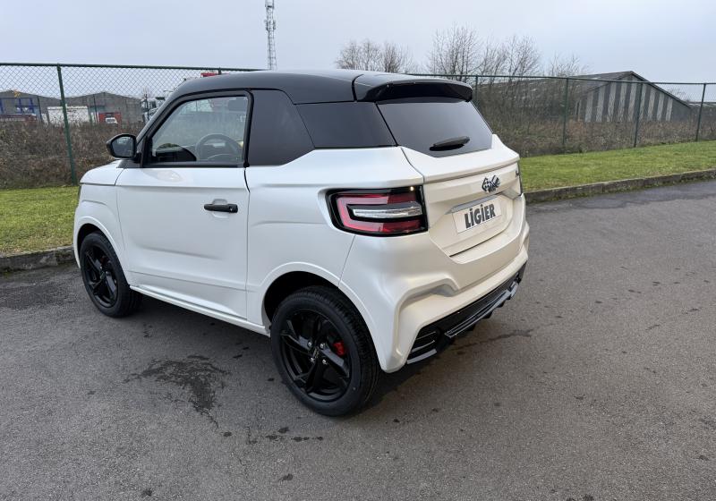 Ligier Js 50 C Elite Diesel revo 5 + avec direction assistée et Carplay