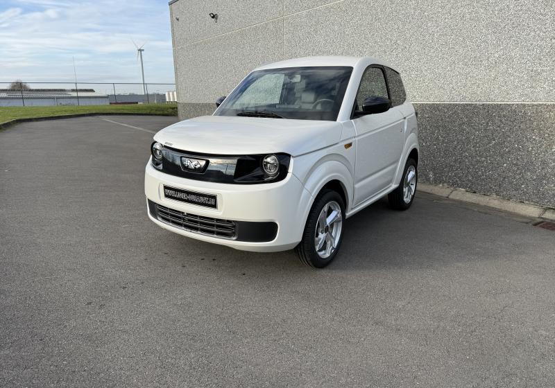 Ligier Myli Epic avec direction assistée, Carplay , électrique 8.28 kWh