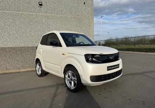 Ligier Myli Epic avec direction assistée, Carplay , électrique 8.28 kWh