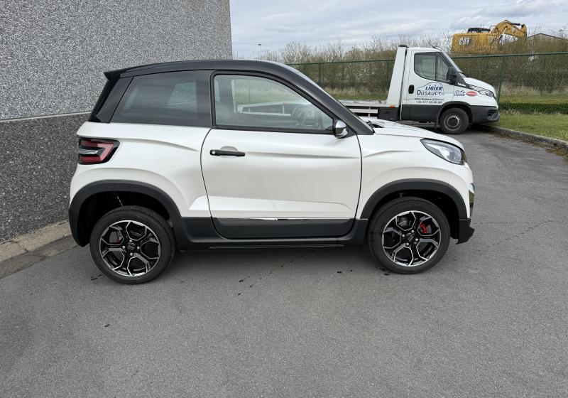 Ligier Js 60 Chic DCI avec Multimédia, Clim Et Direction Assistée !