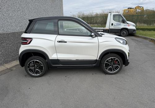 Ligier Js 60 Chic DCI avec Multimédia, Clim Et Direction Assistée !