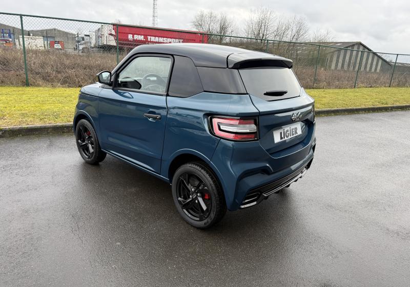 Ligier Js 50 C Elite avec Clim, direction assistée et Carplay