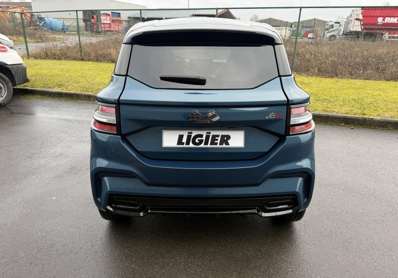 Ligier Js 50 C Elite avec Clim, direction assistée et Carplay