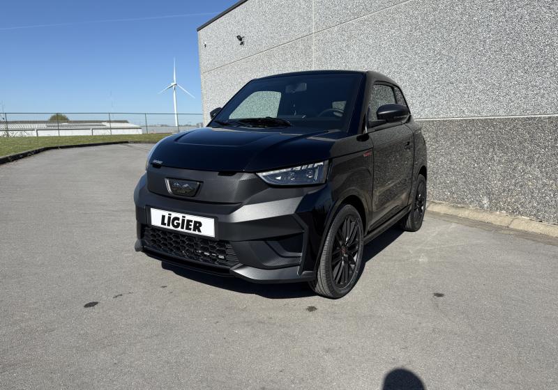 Ligier Js 50 C Ultimate avec Clim, Direction Assistée et Carplay