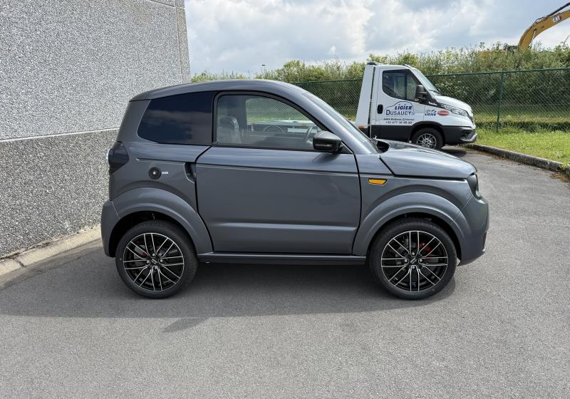 Ligier MYli I-Deal avec Carplay