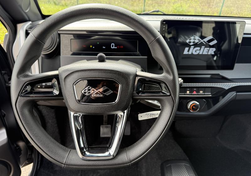 Ligier MYli I-Deal avec Carplay