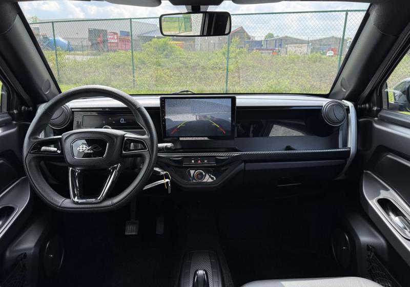 Ligier MYli I-Deal avec Carplay