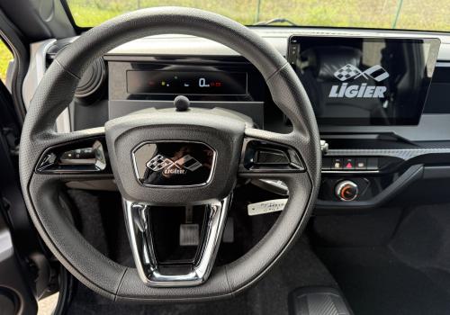 Ligier MYli I-Deal avec Carplay