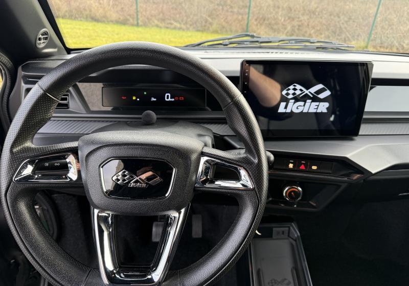 Ligier Js 50 C Elite avec direction assistée et Carplay