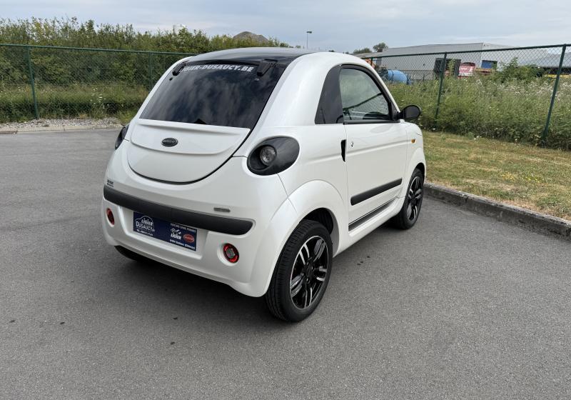 Microcar Dué 6 Plus Pack Design DCI Avec Direction Assistée