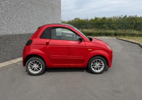 Microcar Dué 4 Plus Pack Design Progress