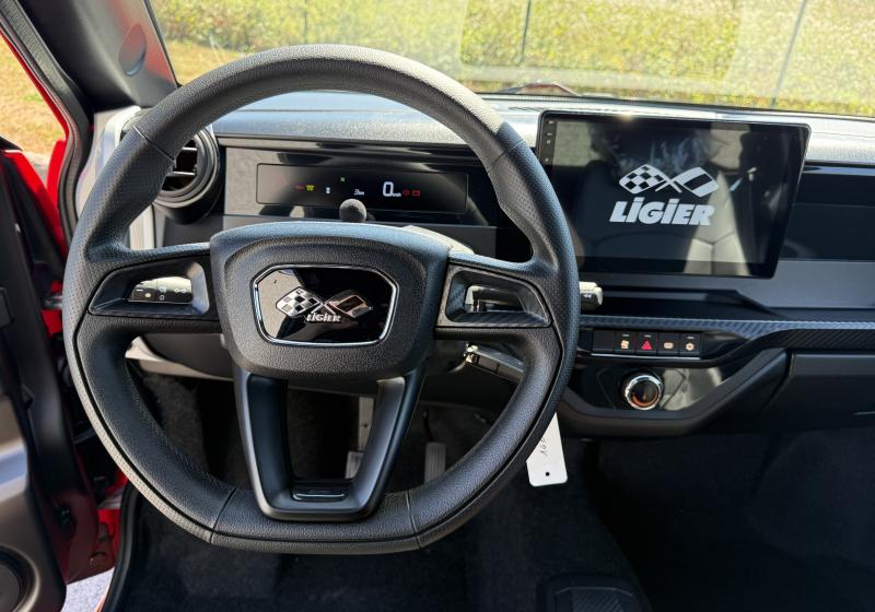 Ligier Myli Max avec Clim, Direction assistée et Carplay