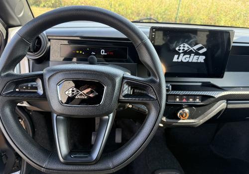 Ligier Myli Max avec Clim, Direction assistée et Carplay