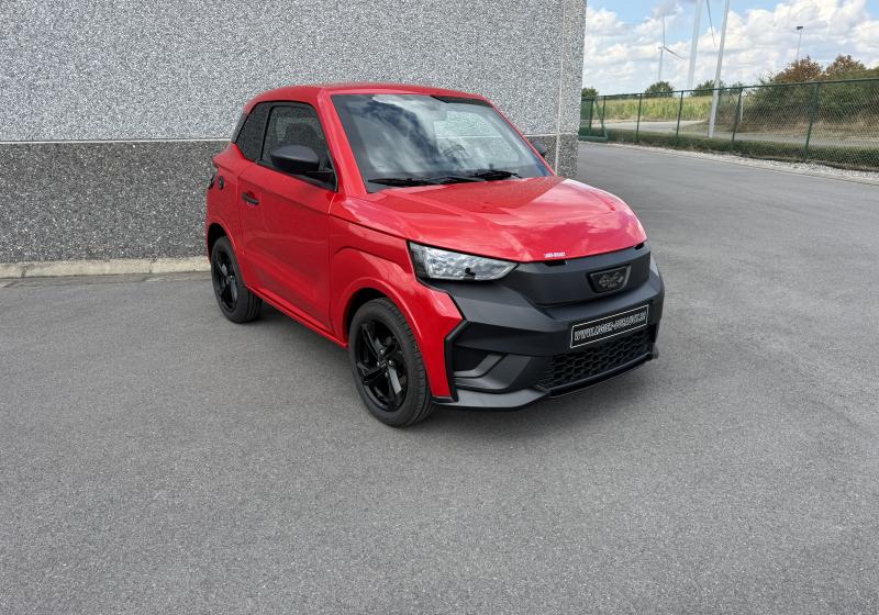 Ligier Js 50 C Elite avec direction assistée et Carplay