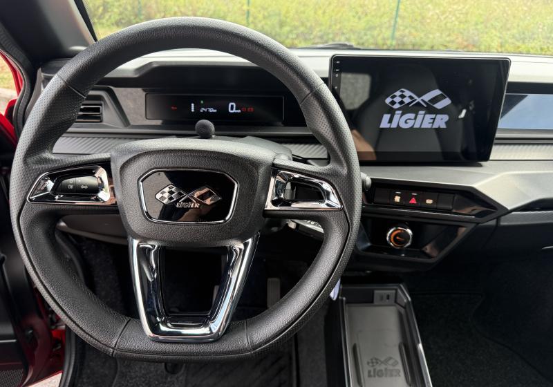 Ligier Js 50 C Elite avec direction assistée et Carplay