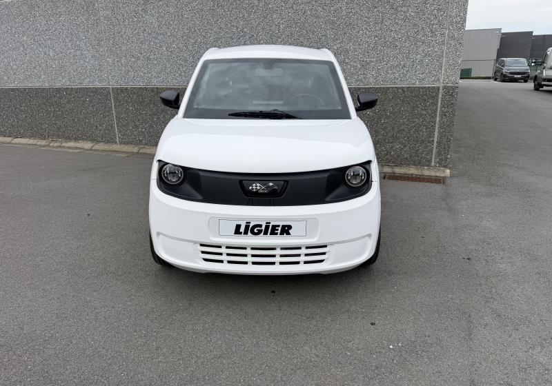 Ligier Myli Max avec Clim, Direction assistée et Carplay