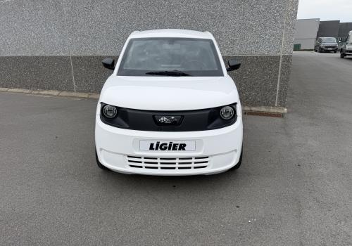 Ligier Myli Max avec Clim, Direction assistée et Carplay