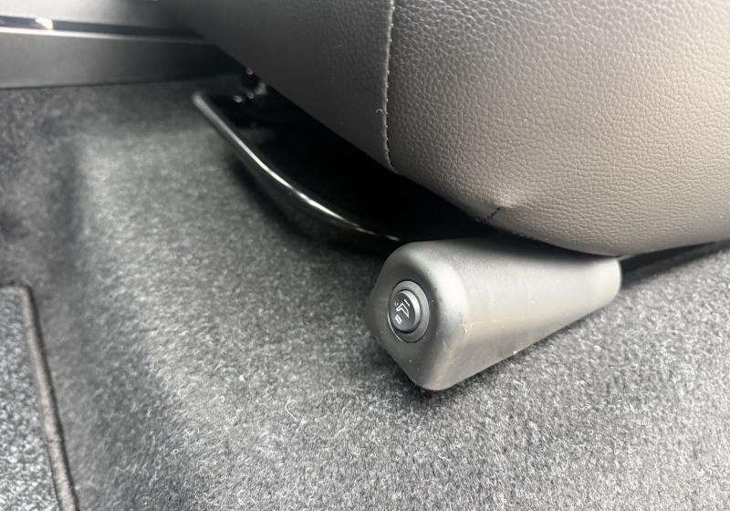 Ligier Js 50 C Ultimate electrique 192 km avec Clim, Direction Assistée et Carplay