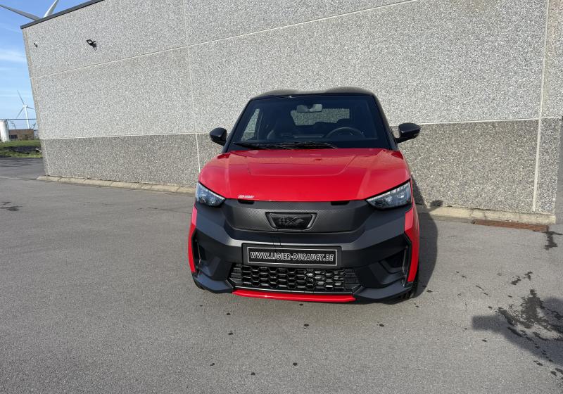 Ligier Js 60 Ultimate avec carplay, direction assistée et clim