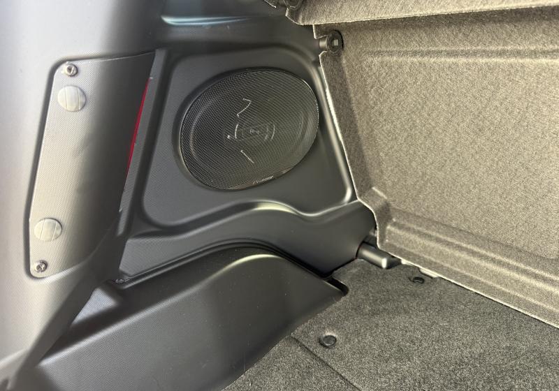 Ligier Js 60 Ultimate avec carplay, direction assistée et clim