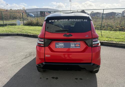 Ligier Js 60 Ultimate avec carplay, direction assistée et clim