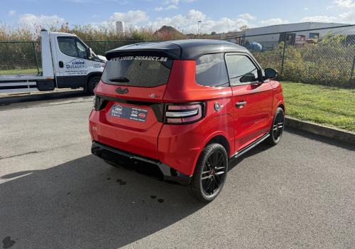 Ligier Js 60 Ultimate avec carplay, direction assistée et clim